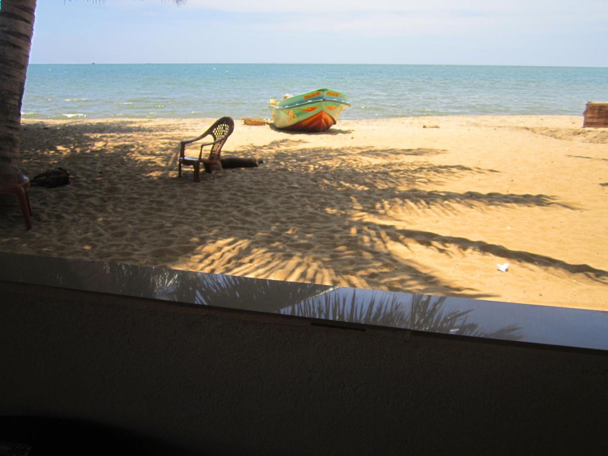 Anicia Beach House Hotel Negombo Exterior photo