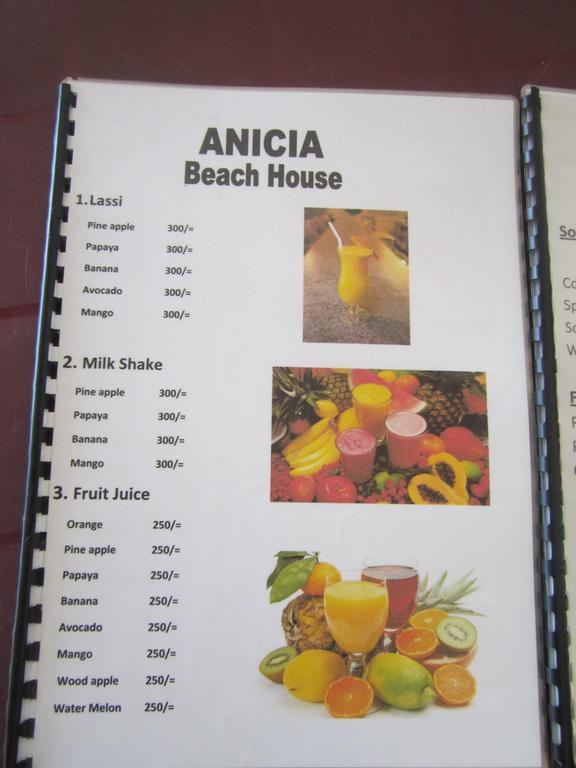 Anicia Beach House Hotel Negombo Exterior photo