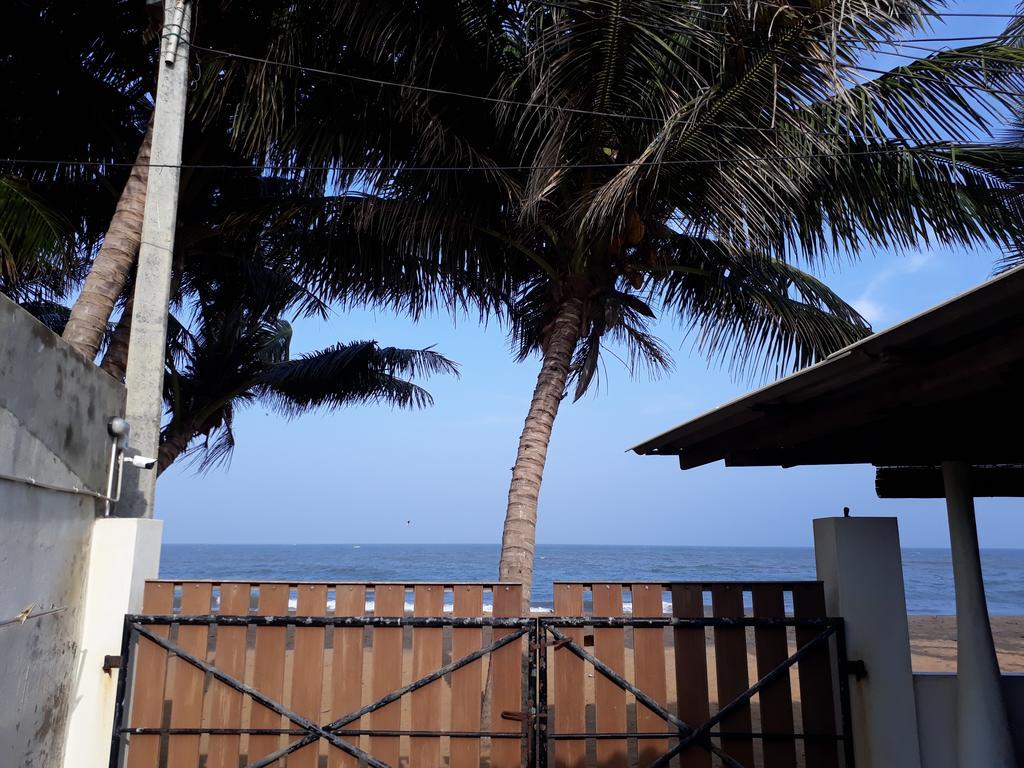 Anicia Beach House Hotel Negombo Exterior photo