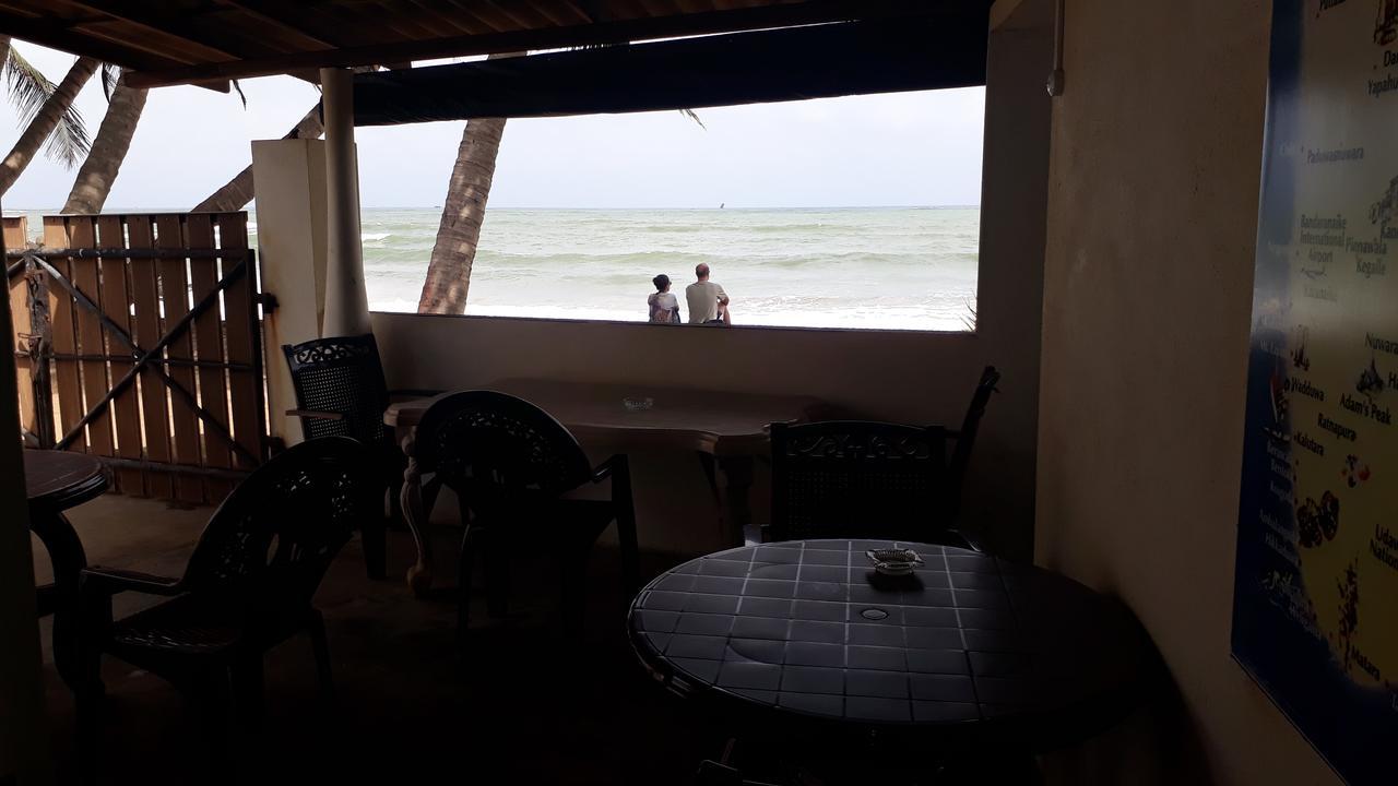 Anicia Beach House Negombo Exterior photo