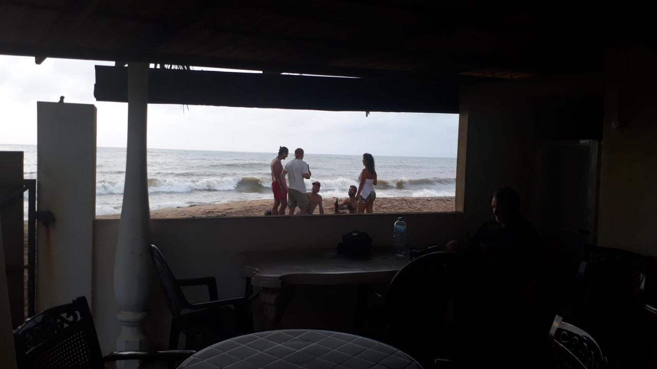 Anicia Beach House Hotel Negombo Exterior photo